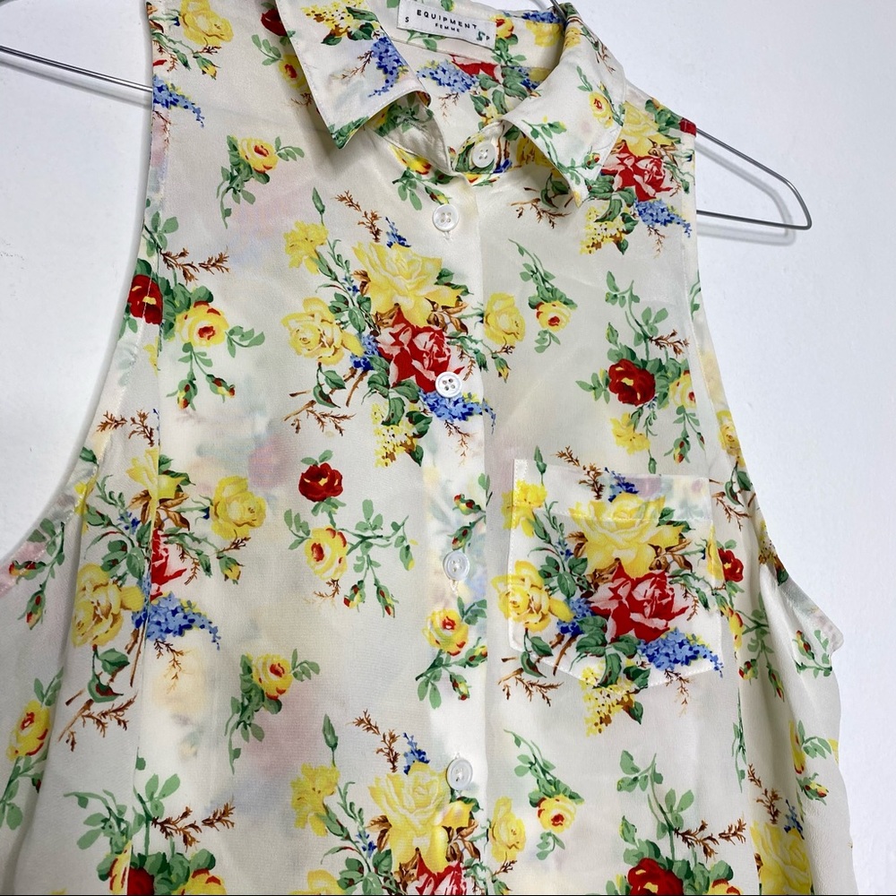 SOLD Equipment Femme Floral Print Silk Button Blouse - Picture 4 of 10